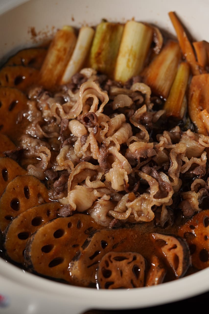 あなぐまと笑福蓮根のすき焼き
