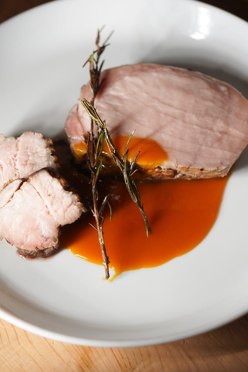 一志SPポークの炭火焼き 温州みかんのソース