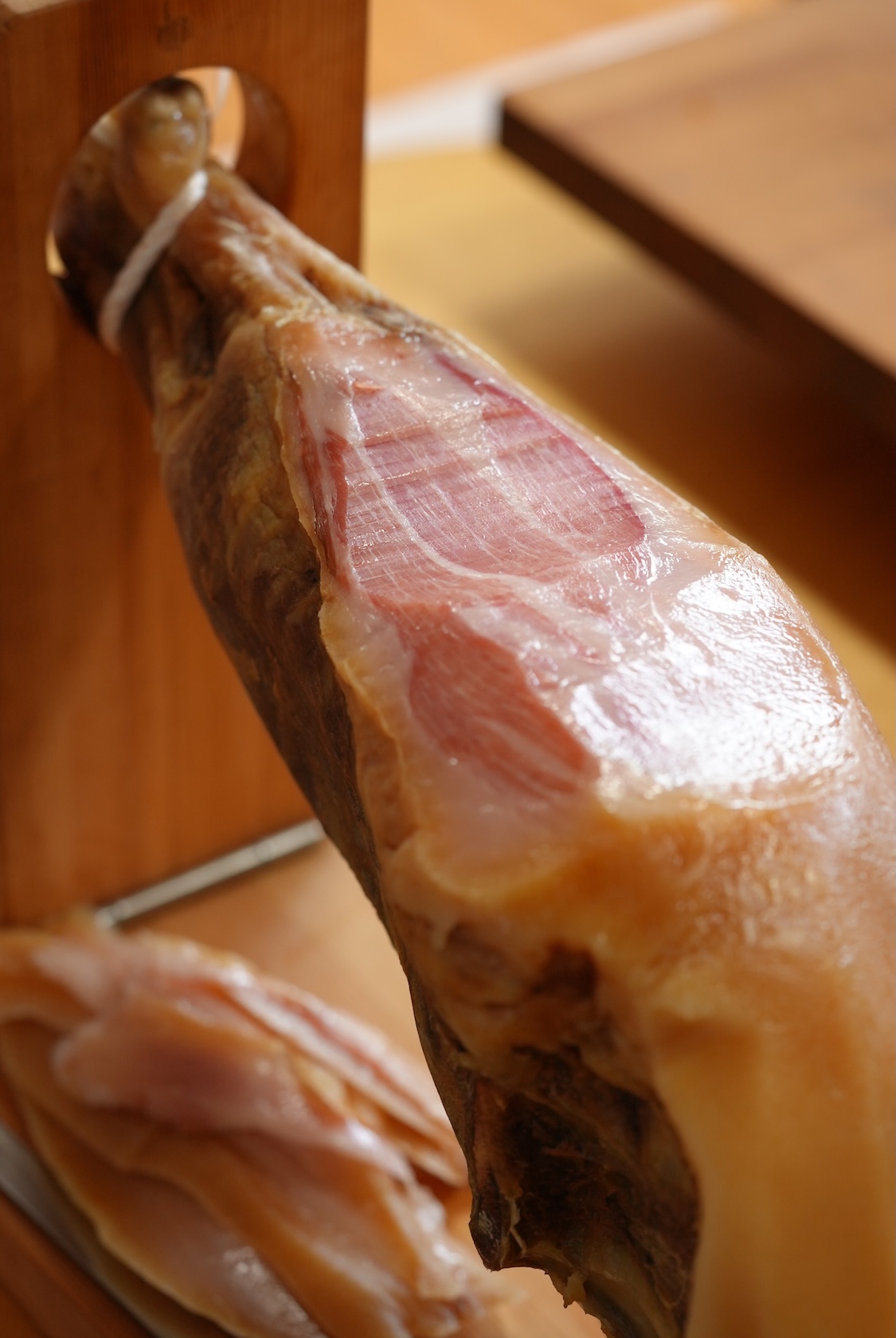 白神フーズ | 生ハム