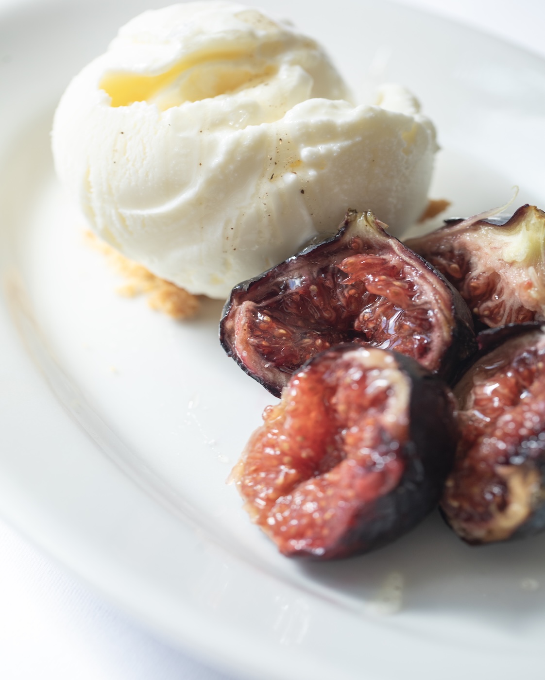 ビオレソリレスとリコッタチーズのジェラート