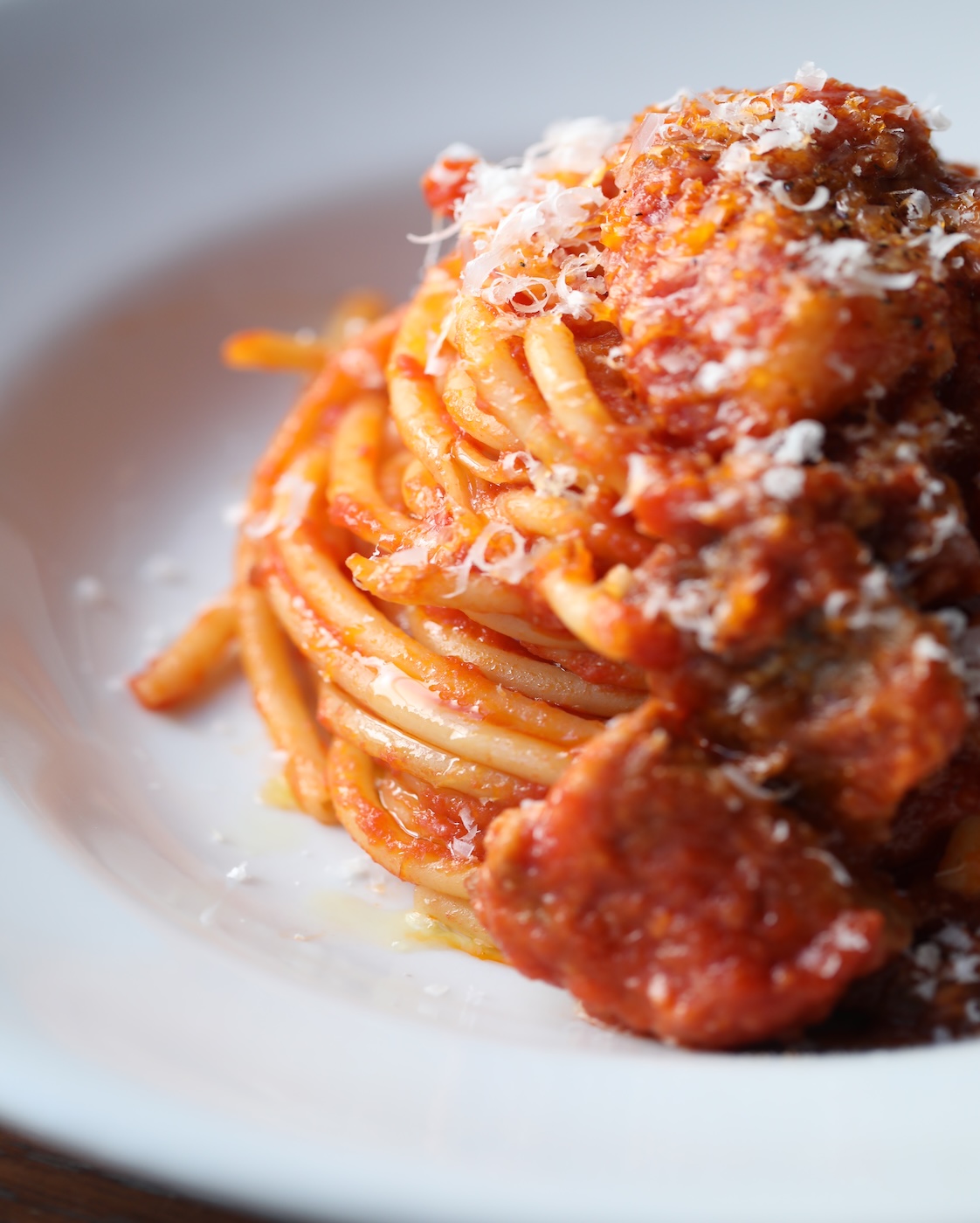 ばあく豚バラと生姜のトマトソース カラブリアフジッリ